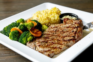 Mahoney's Texish Bar & Restaurant 24 Waterway Avenue