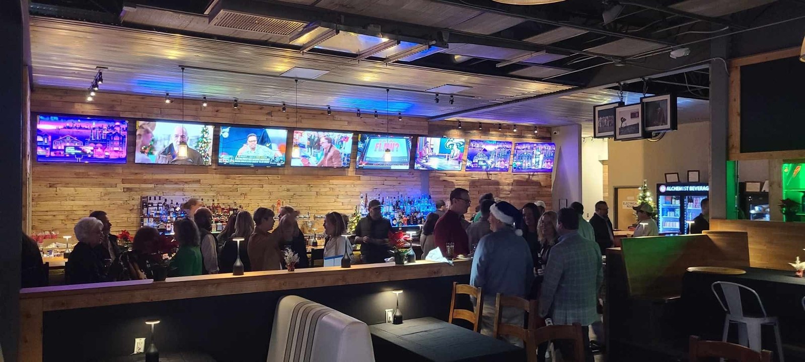 The Reserve Tavern and Market 665 Johnnie Dodds Blvd