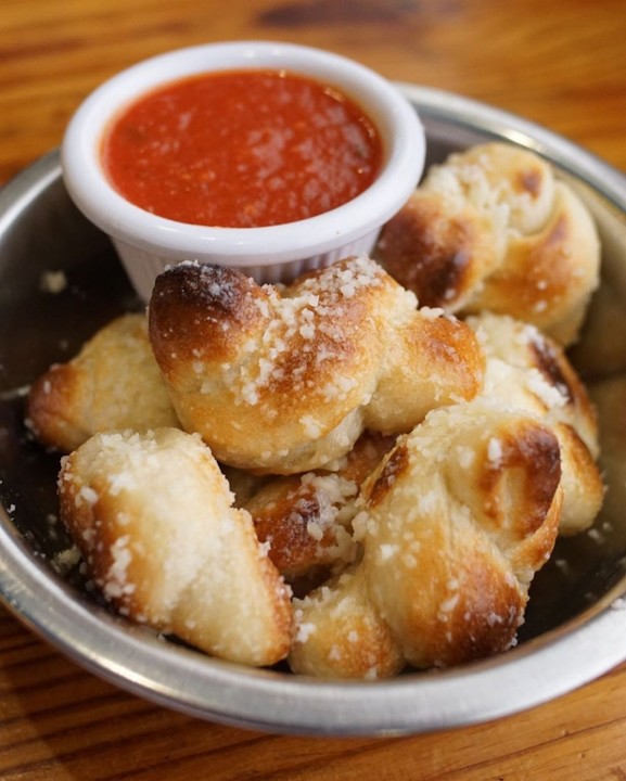 SM Garlic Knots