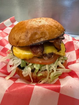 Honey Hole Bar & Grill - Halsey