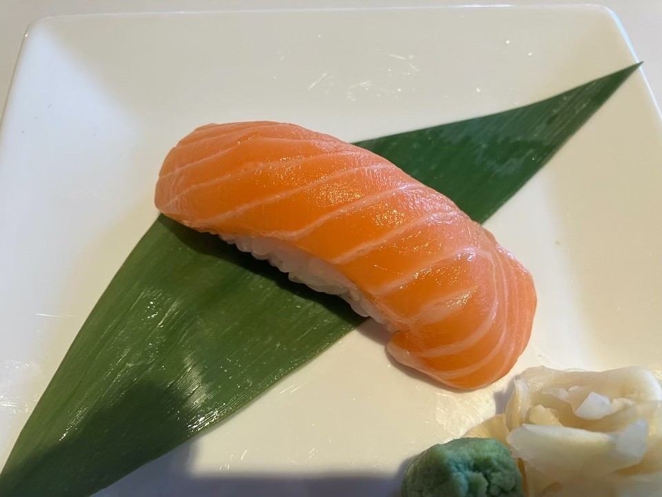 Shake (Salmon) 1 pc Nigiri/ w rice