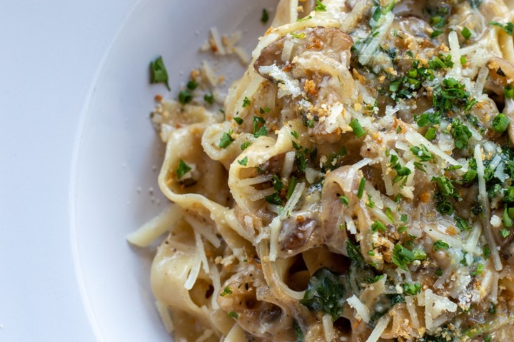 VEGAN MUSHROOM PAPPARDELLE