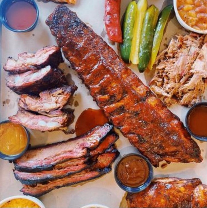 Earl's BBQ 4835 N. Austin Ave.