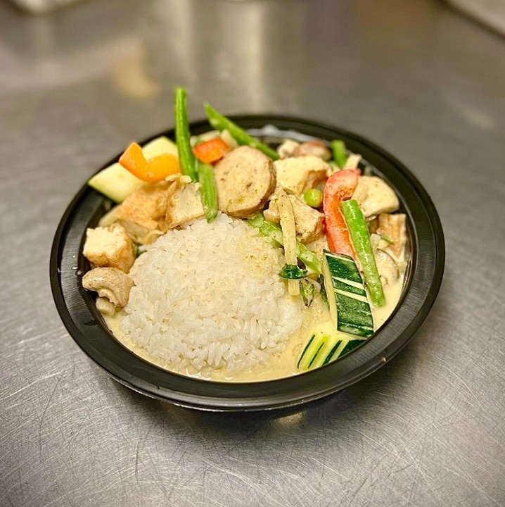 GREEN CURRY (OVER RICE)