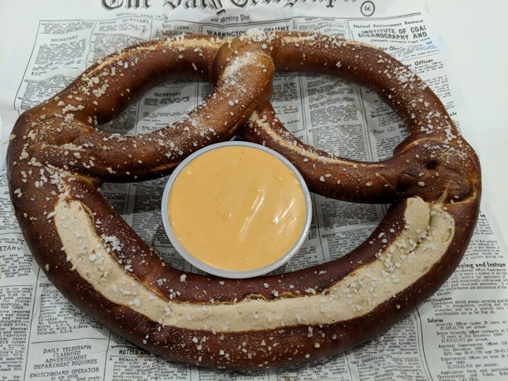 Jumbo Pretzel w/ Cheese