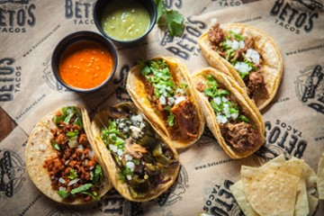 Betos Tacos-Cumming Station