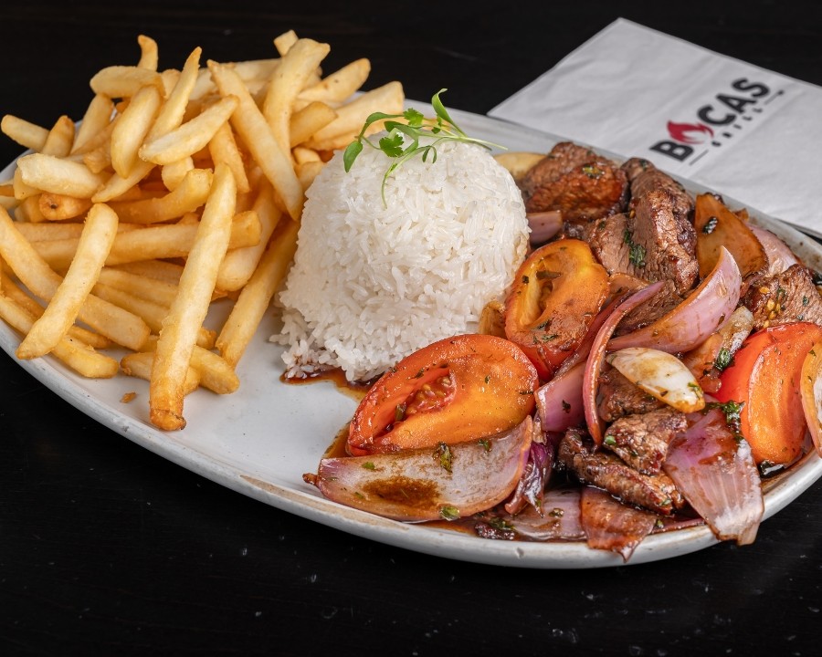 Bocas Grill & Bar Brickell Ensalada de Gallina Side
