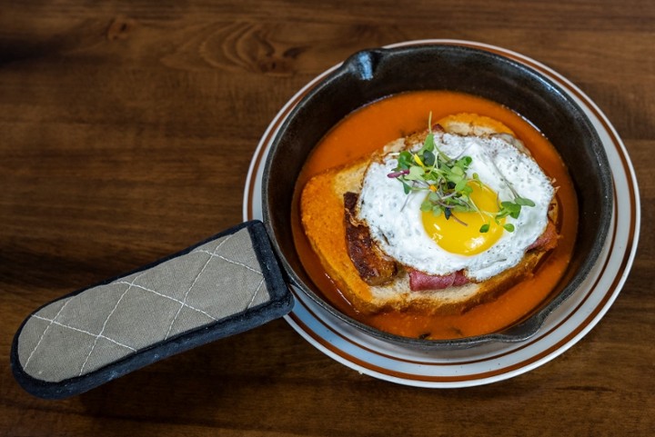 Meat Lover Skillet (Francesinha)