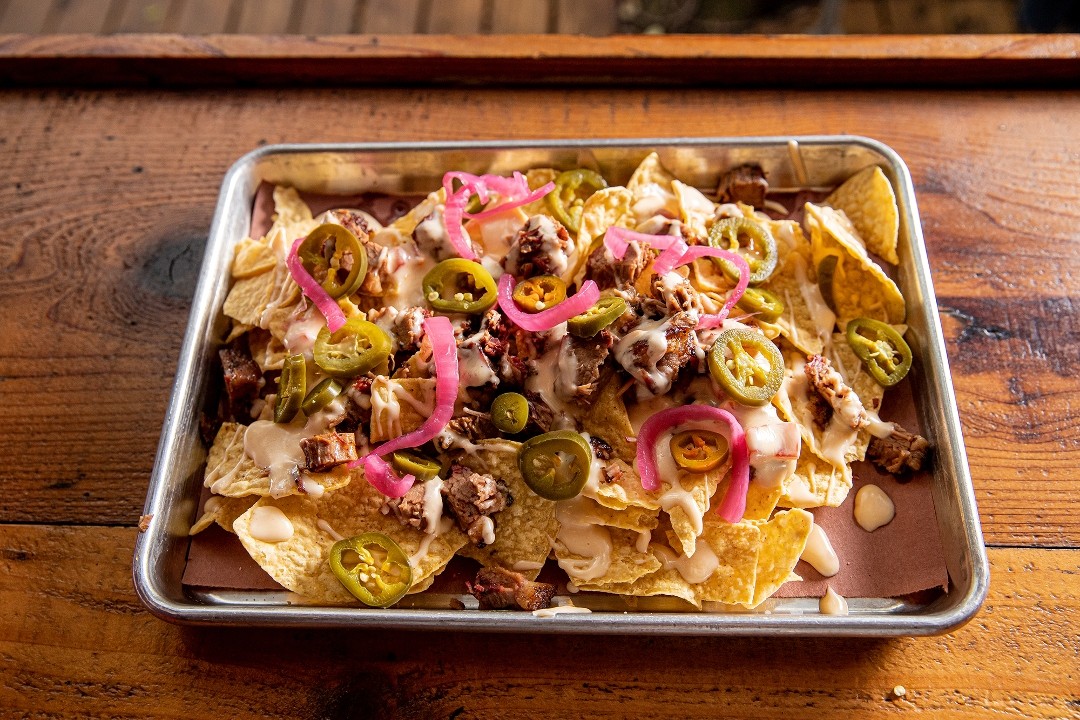 Loaded Nachos With Pulled Pork