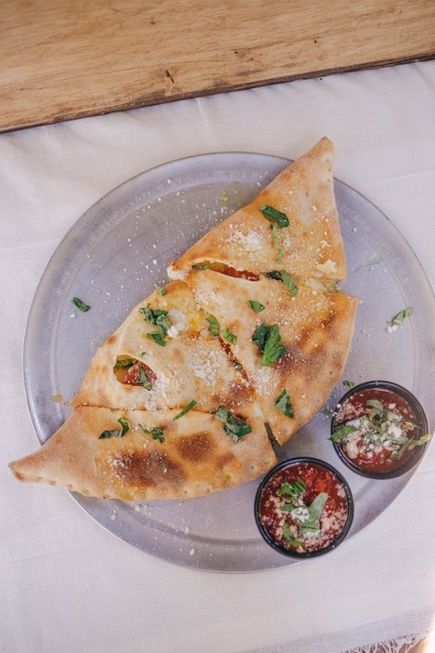 Lunch Con Carne Calzone