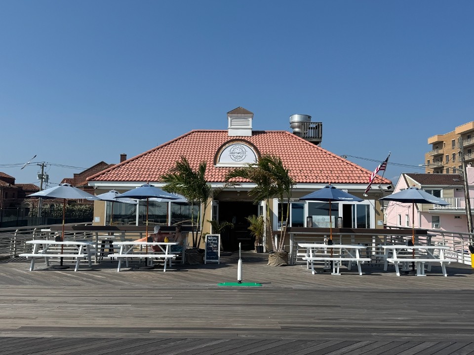 Driftwood 1 Grand Boulevard