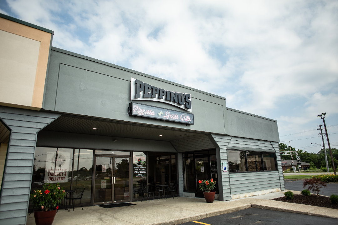 Peppino's Pizzeria & Sports Grille - Jenison