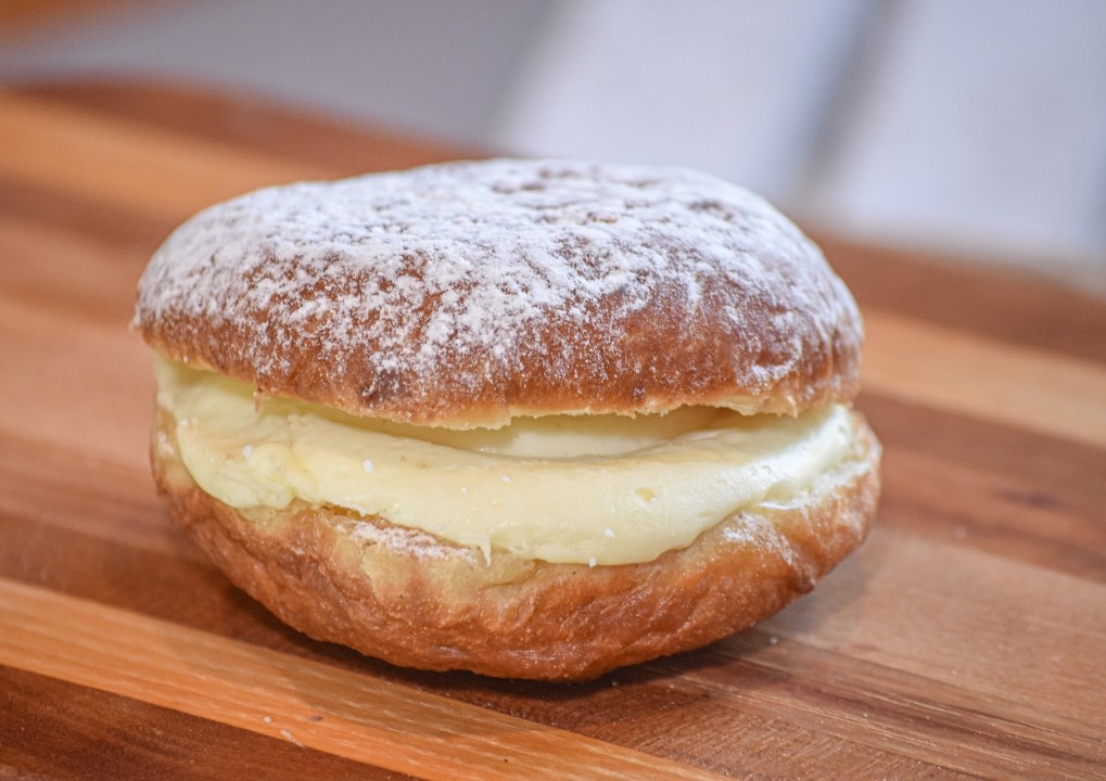 Cheese-Filled Donut (24-hour notice)