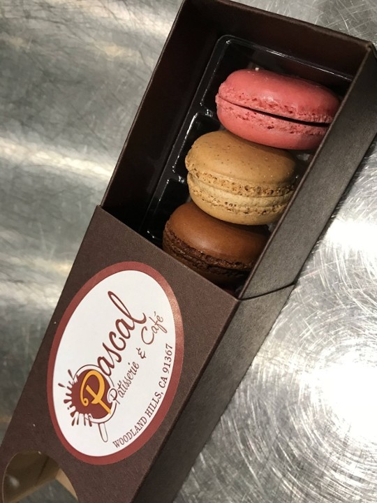 Macarons Box 12