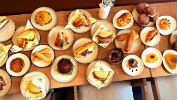 Valencia Bakery - Polaris 8675 sancus blvd