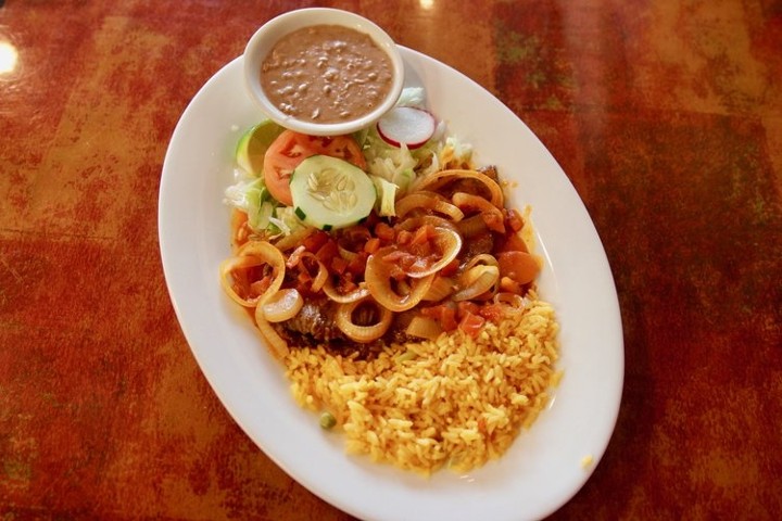 Bistec Encebollado