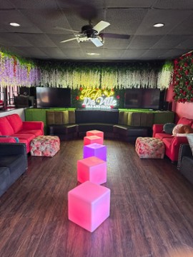 Kafe Da Ville Bar and Grill 401 South Ridge Street
