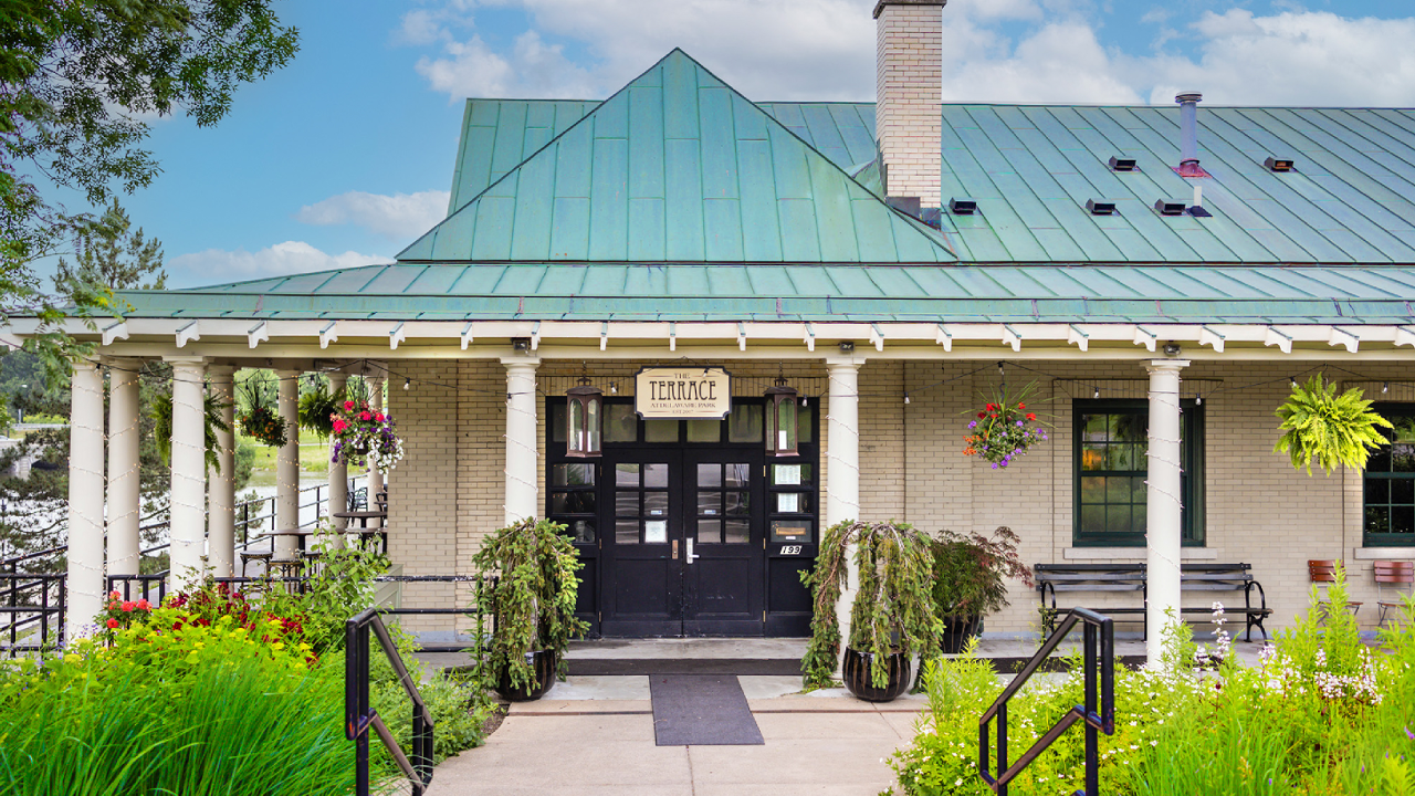 The Terrace 199 Lincoln Parkway