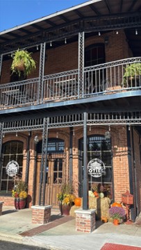 Otie's Tavern & Grill 5344 Center St