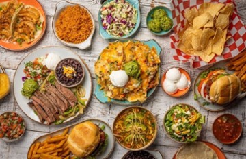 CHUY’S