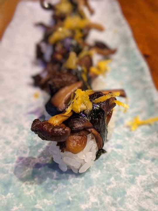 Hifi Mycology Mushroom Nigiri