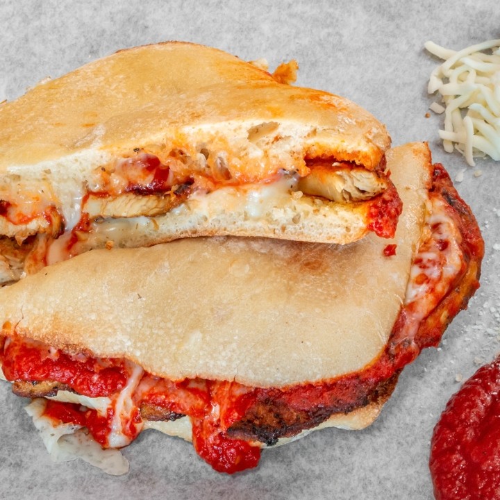 ORGANIC CHICKEN PARM PANINI