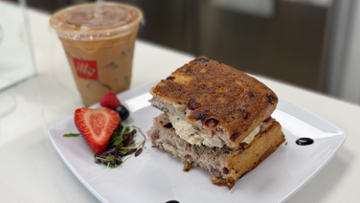 Chloe cafe 113 Taunton Avenue