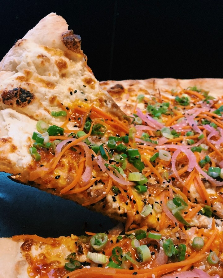 Large Korean Bahn Mi Pizza