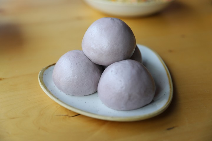 Purple Yam Bao (4) 紫薯芋泥包*
