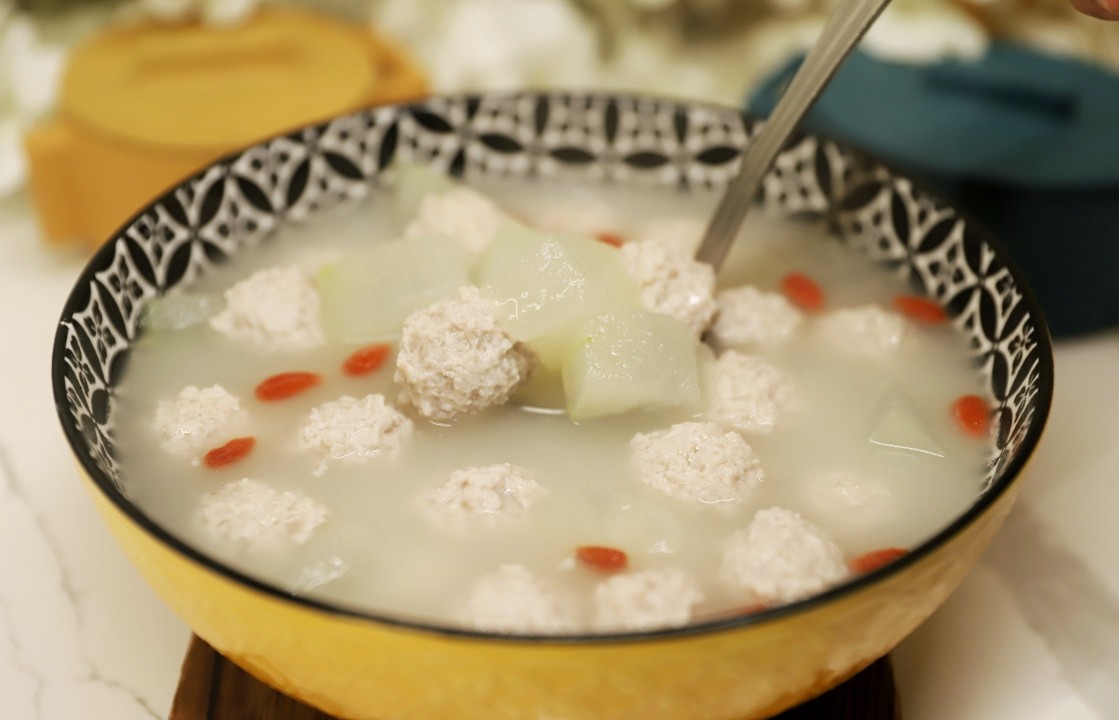 Meatball Soup With Winter Melon 冬瓜肉丸滋补汤