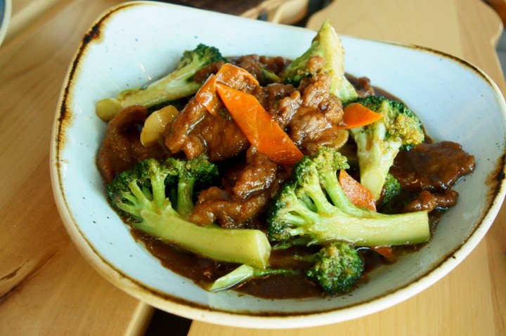 [L] Beef with Broccoli 芥兰牛*