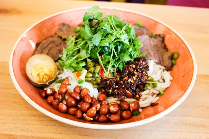 Beef & Egg Rice Noodle 湖南卤粉*