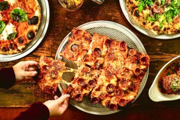 Square Peg Pizzeria - Glastonbury