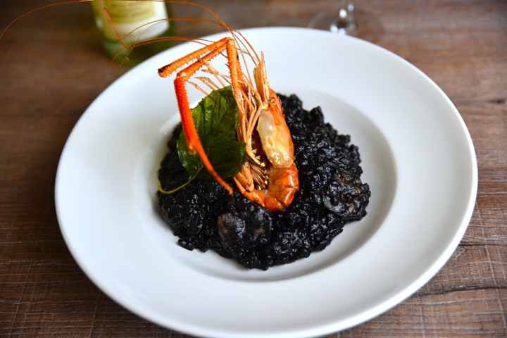 Risotto Negro Con Camarones