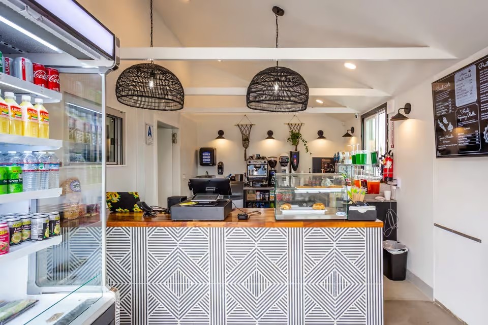 Sisters' Snack Shack