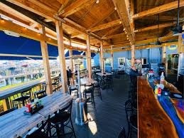 I'Lunie's Dockside Sports Grill