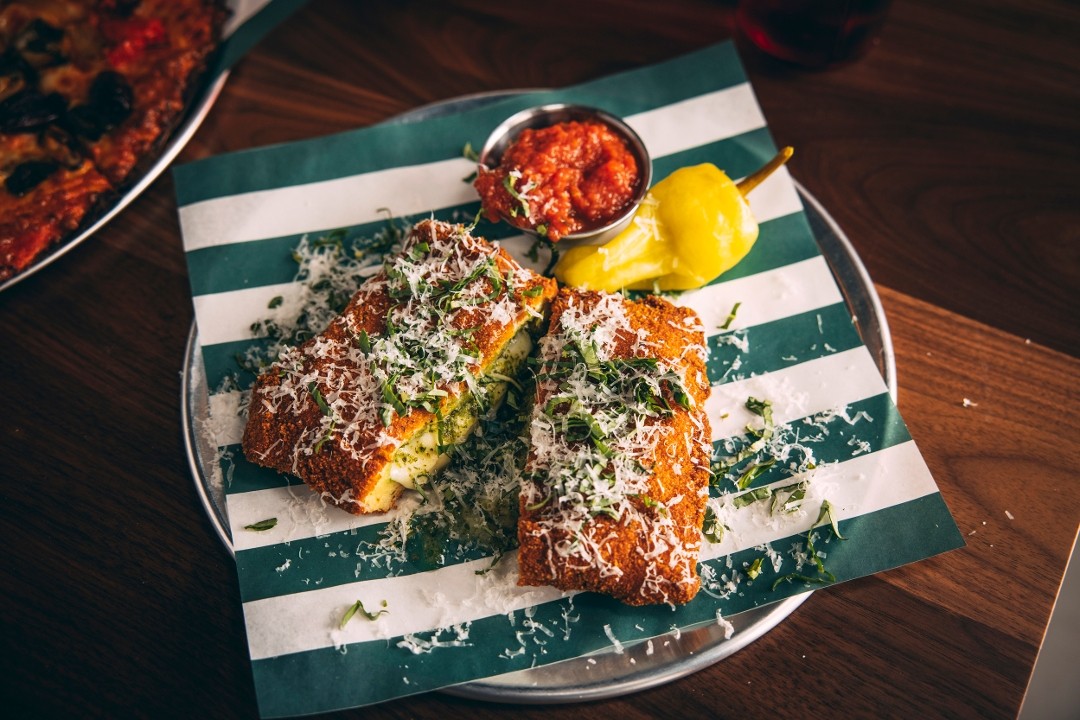 Dicey's Pizza & Tavern