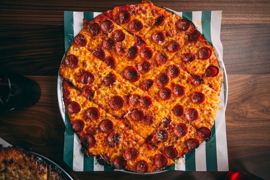 Dicey's Pizza & Tavern