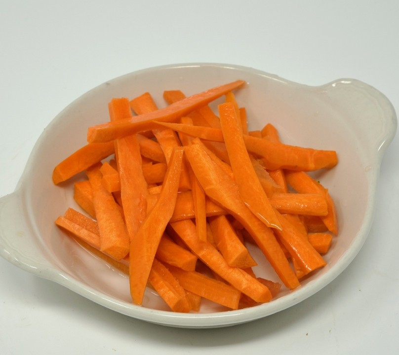 Raw Carrots Side
