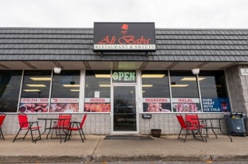 Ali Baba Restaurant and Smoothies 6378 Thompson Road