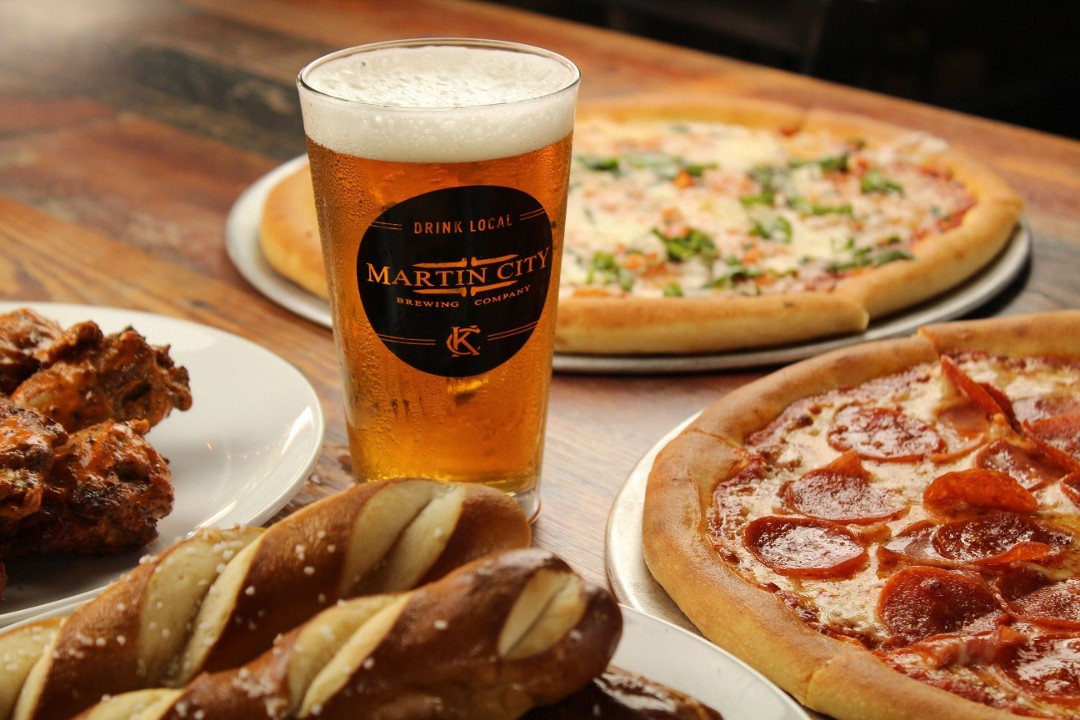 Martin City Pizza & Taproom - Blue Parkway/Lee's Summit