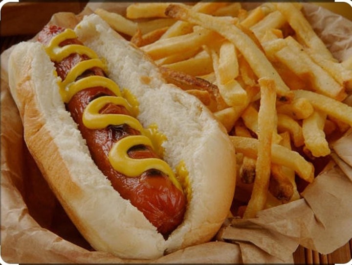 4 Hot dogs+family fries