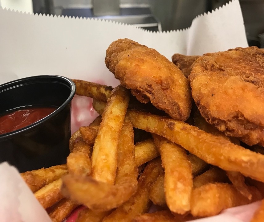 Fries and Ck Nuggets (5)