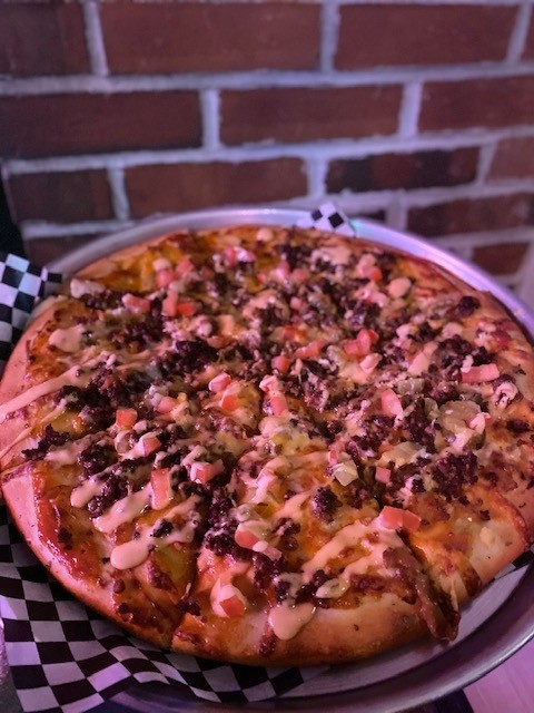 Cheeseburger Pizza