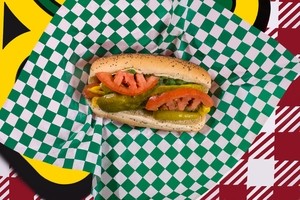 ORIGINAL "CHICAGO STYLE" HOT DOG