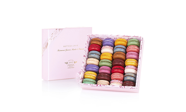 Macaron Box 28pc