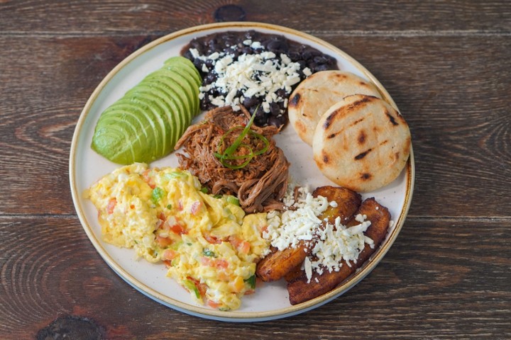 DESAYUNO CRIOLLO