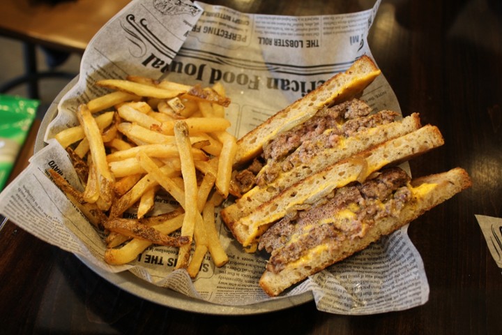 Pattie Melt w/ Fries & Drink