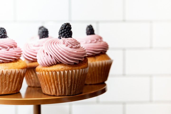 buttermilk cupcake with blackberry buttercream