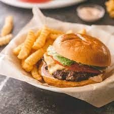 Thursday-Cheeseburger w/ Fries